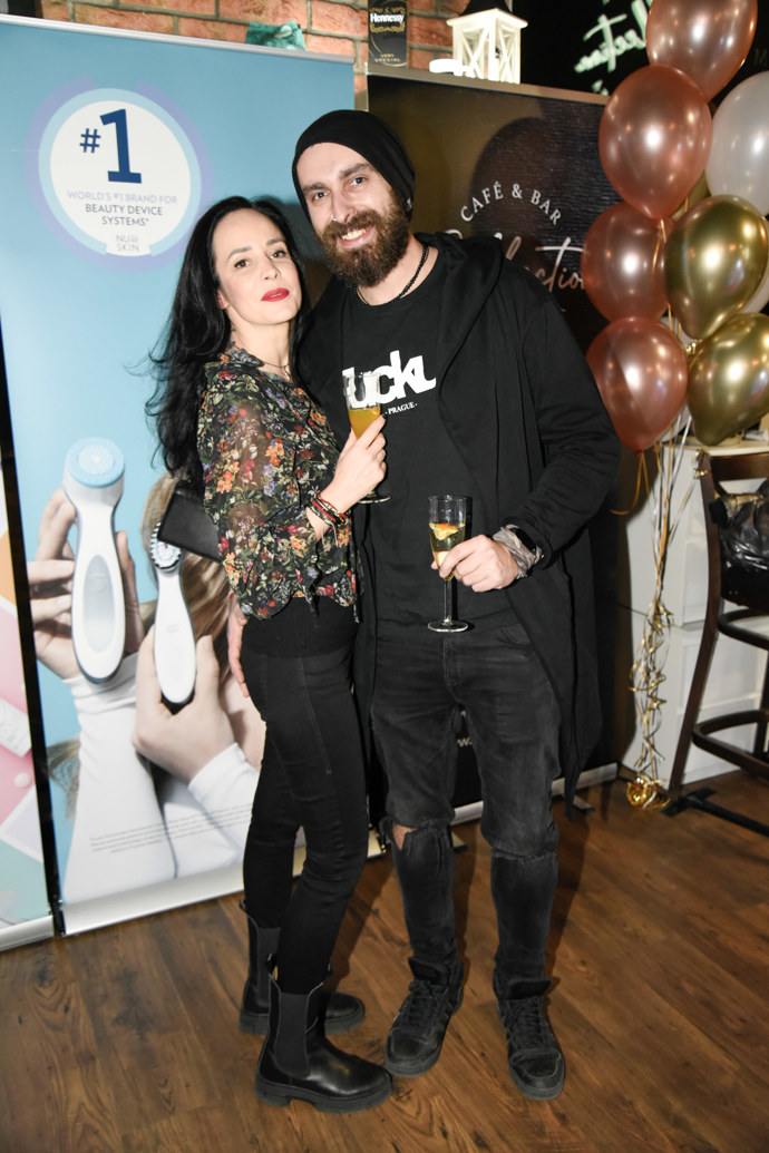 FOTO: Collagen party. – stránka 181