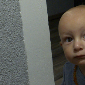 Malý Kubík nechce jíst.