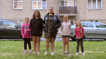 FOTO: Míša z Meziboří u Litvínova a její čtyři dcery.