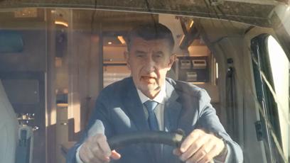 FOTO: Babiš chce procestovat Česko.