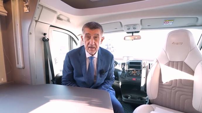 FOTO: Obytňák bude dokonce sám řídit. – stránka 1293
