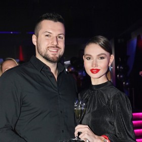 Zdeněk se objevil ve společnosti s novou partnerkou. 