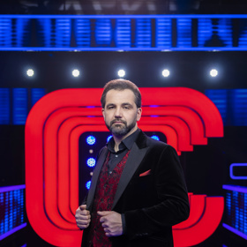 Kalkulátor Jakub Kvášovský je učitelem zeměpisu a matematiky.