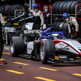 Ve druhém závodě doplatil Němec na smolnou nehodu.