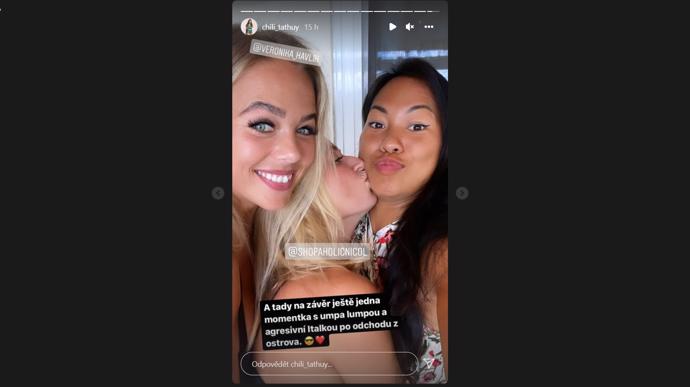 FOTO: Svatá trojice Chili, Nicol a Veronika. – stránka 229