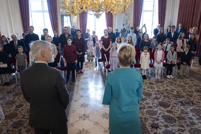 FOTO: Setkání prezidenta s dětmi. – stránka 2404