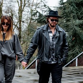 Matyáš Hložek s partnerkou.