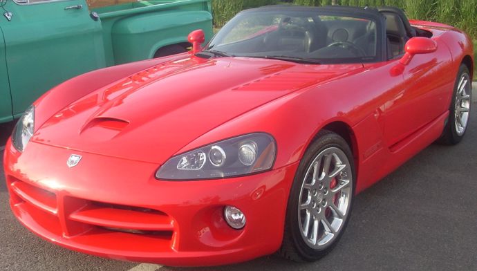 FOTO: Dodge Viper patří mezi nejcenější Jágrovy kousky. – stránka 496