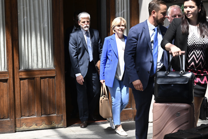 FOTO: Petr Pavel a Eva Pavlová. – stránka 2766