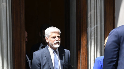 FOTO: Petr Pavel ve slušivém obleku.