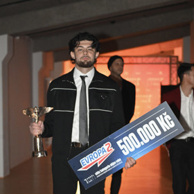 Calin je oblíbený raper.