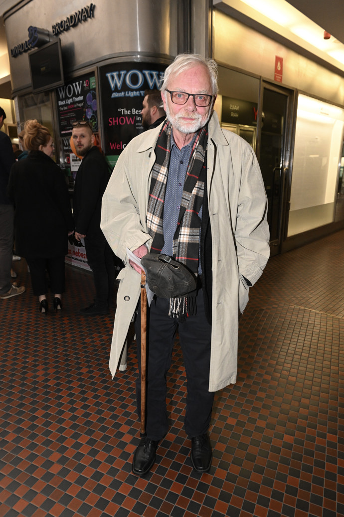 FOTO: Režisér Karel Smyczek. – stránka 12