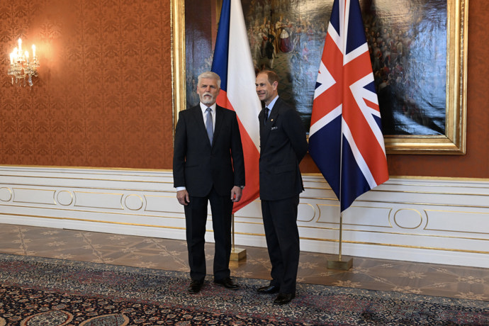 FOTO: Prezident Petr Pavel se sešel s princem Edwardem. – stránka 2778