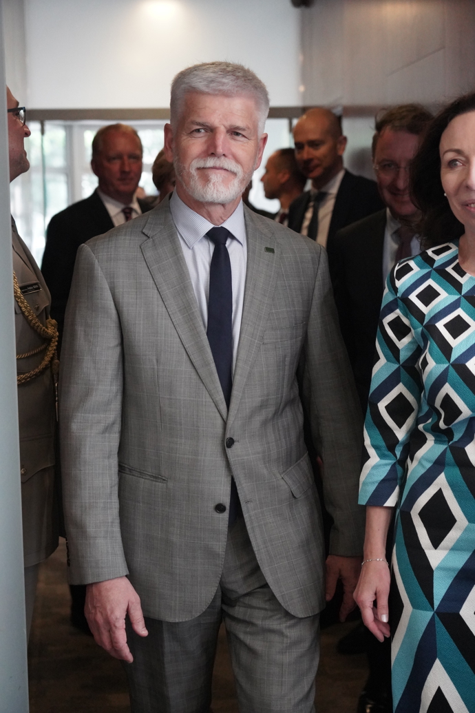 FOTO: Prezident Petr Pavel na české ambasádě v Londýně. – stránka 2641