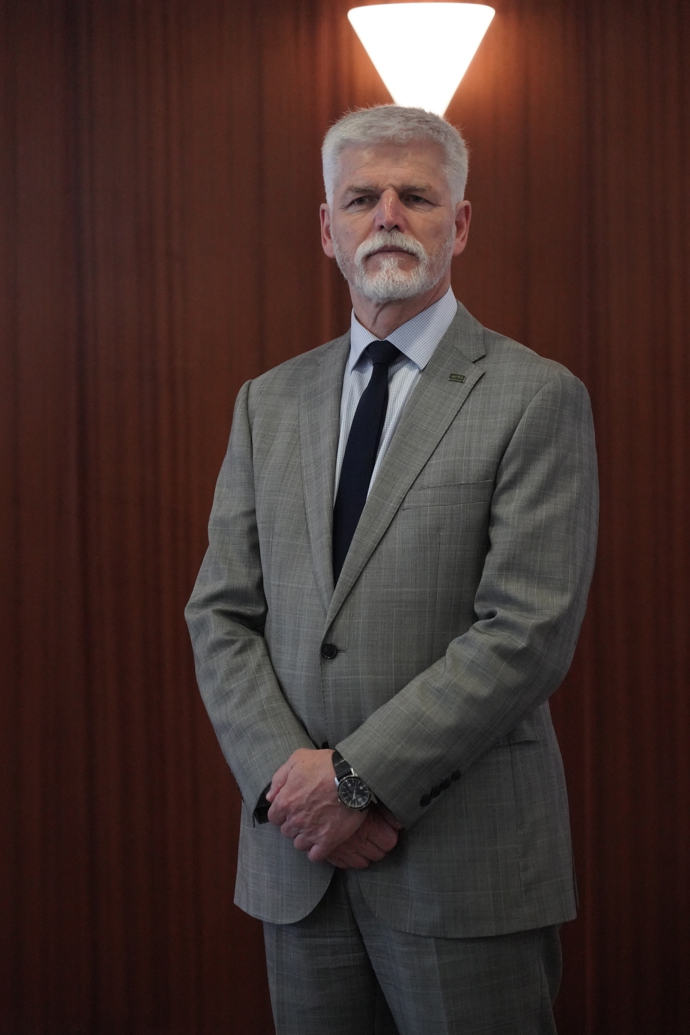 FOTO: Prezident zkritizoval vládu. – stránka 2640