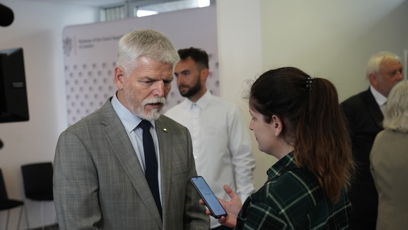 FOTO: Prezident Petr Pavel během rozhovoru pro eXtra.cz na české ambasádě v Londýně.