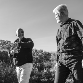 Pojí je silné pouto.
