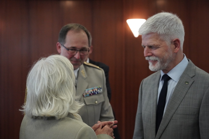 FOTO: Prezident Petr Pavel na české ambasádě v Londýně. – stránka 2634
