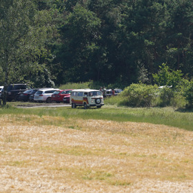 Nevěsta přijela v hippie VW.