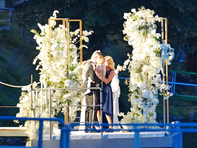 FOTO: Svatebčané si poté zatancovali i s rodiči a dětmi. – stránka 1879