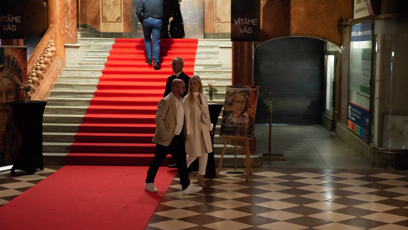 FOTO: Dominika Myslivcová na premiéře filmu Indián v doprovodu svého přítele Zdeňka Ch.