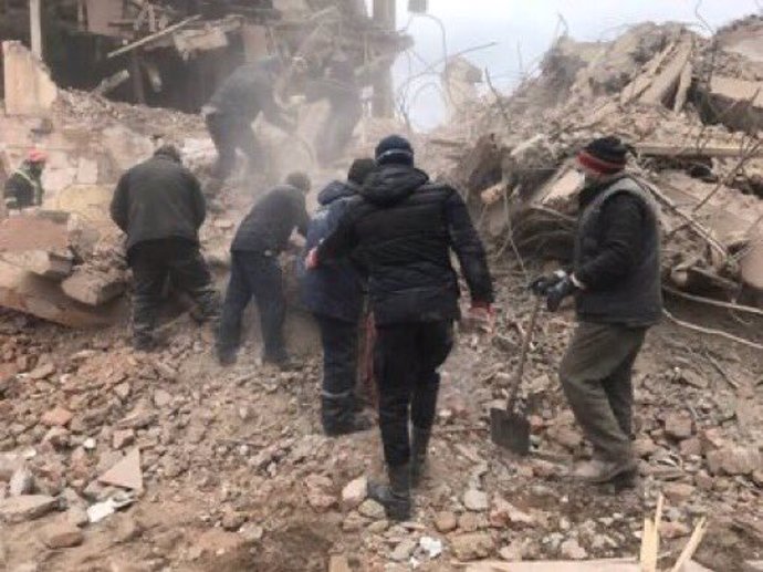 FOTO: Rusům je jedno, zda ostřelují vojenské či civilní cíle. – stránka 1464