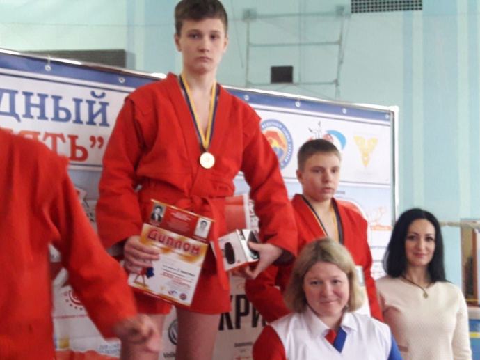 FOTO: Artem Pryimenko se stal v pouhých 16 letech mistrem v bojovém umění sambo. Bohužel se ale zařadil mezi ukrajinské sportovce, kteří podlehli ruské agresi. – stránka 1471
