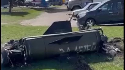 FOTO: Na raketě je rusky napsáno "pro děti".