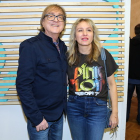 Mekyho rodina pátrá po důkazech na vlastní pěst. 