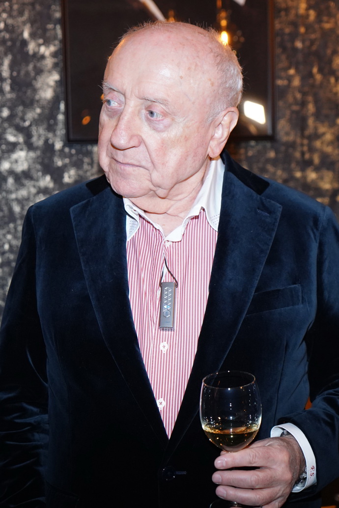FOTO: Felix Slováček. – stránka 866