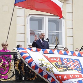 Petr Pavel vrátil na Pražský hrad standartu. 