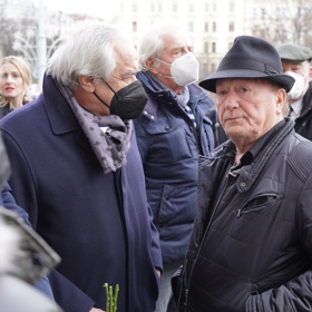 Petr Janda na pohřbu Luboše Andršta.