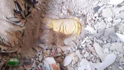 FOTO: V troskách jedné z budov v Mykolajivu našli tělo šestileté dívky.