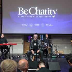 Na léto plánuje sérii koncertů 