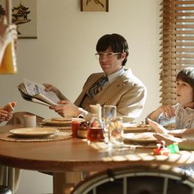 Bylo za smrtí Betty Gore její zjištění manželovy nevěry, nebo naopak pomsta zhrzené milenky?