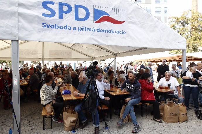 Foto k tématu Český jarmark SPD – stránka 14