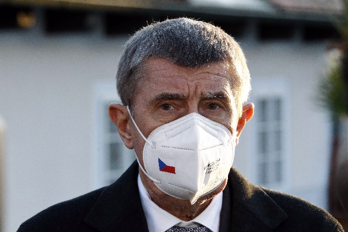 FOTO: Andrej Babiš po jednání s prezidentem Milošem Zemanem v Lánech, 26. dubna 2021. – stránka 1369