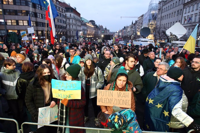 FOTO: Náměstí bylo slušně zaplněno. – stránka 1509