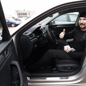 Bohuš Matuš si nové auto velmi pochvaluje. 