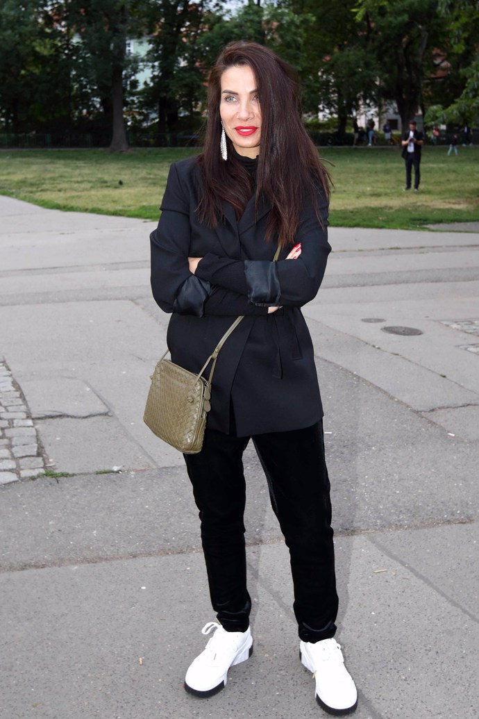 FOTO: Eva Decastelo – stránka 294