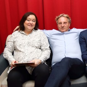 Dominika Gottová s Gabrielem Grillottim a dalším z porotců Muže roku. 