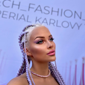 Gabriel Jiráčková je půvabná. 