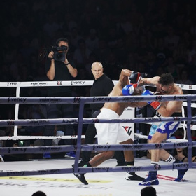 Galavečer Fight Night Challenge lákal na velmi zajímavou podívanou. Jeden z nejlepších zápasů předvedli právě Attila Végh a Emanuel Newton. 