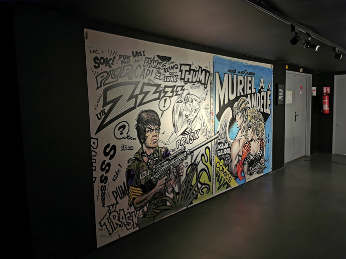 FOTO: Muriel a andělé. Komiksový diamant Káji Saudka z konce 60. let, začátku vrcholného období jeho tvorby. Redakce eXtra.cz navštívila výstavu v Tančícím domě. – stránka 1