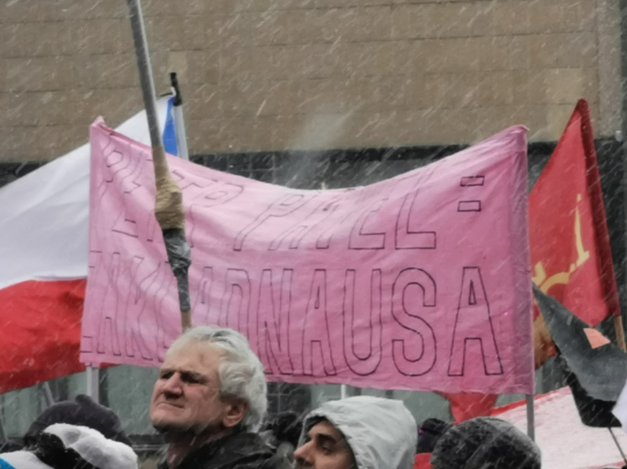 FOTO: Na Václavském náměstí se opět demonstrovalo proti vládě. – stránka 482