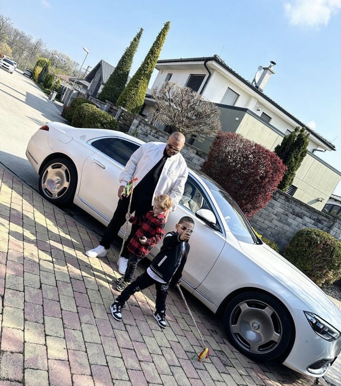 FOTO: Tradice dodržel i rapper Patrik Vrbovský alias Rytmus – stránka 118