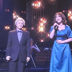 Marta Jandová si zahrála na Pavla Bobka. Marii Rottrovou jí dělala Markéta Konvičková.