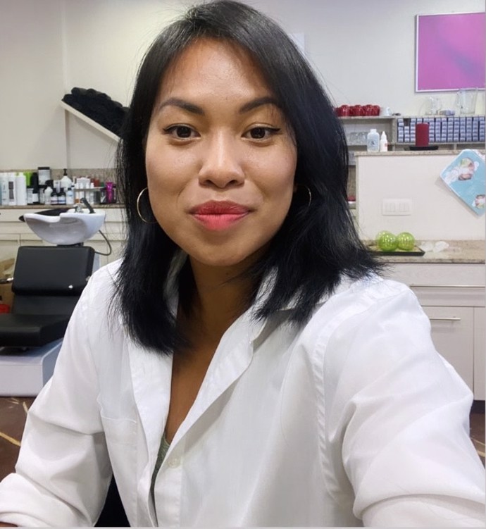 FOTO: Chili se pochlubila novým sestřihem. Mikádo jí sluší. – stránka 223