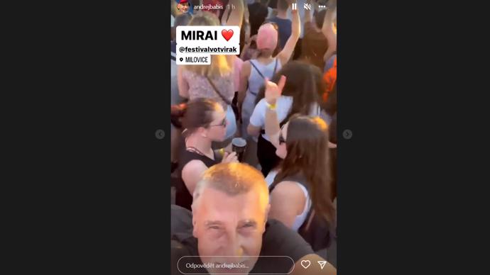 FOTO: Vrátil se do mladých let. – stránka 1269