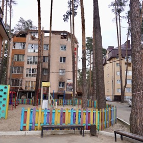 Dětská hřiště zbudovali lidé zpátky.